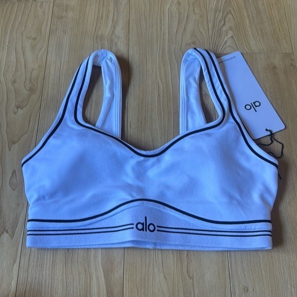 ALO Yoga Other - Airbrush Heart Throb Bra
